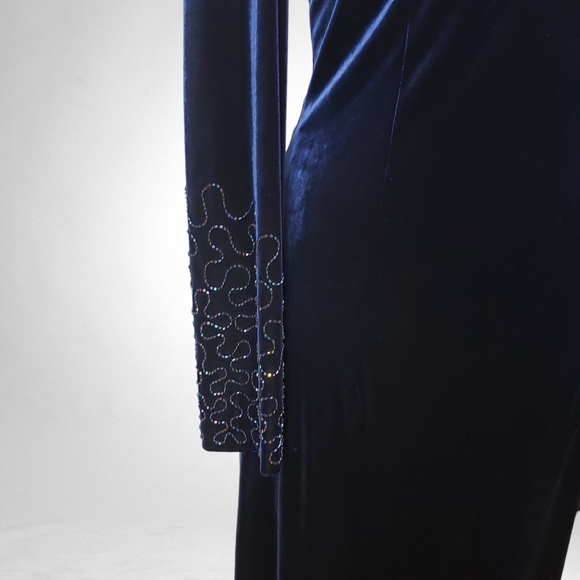 After Dark Evening Cocktail Holiday Velvet Dress - Picture 9 of 11